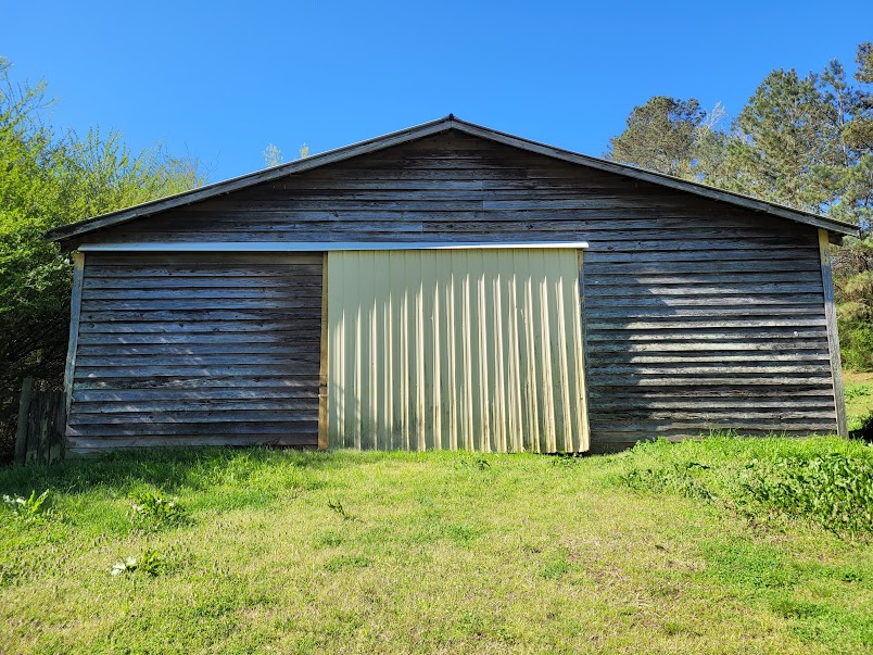 Roadside view of Moran's Mechanical
